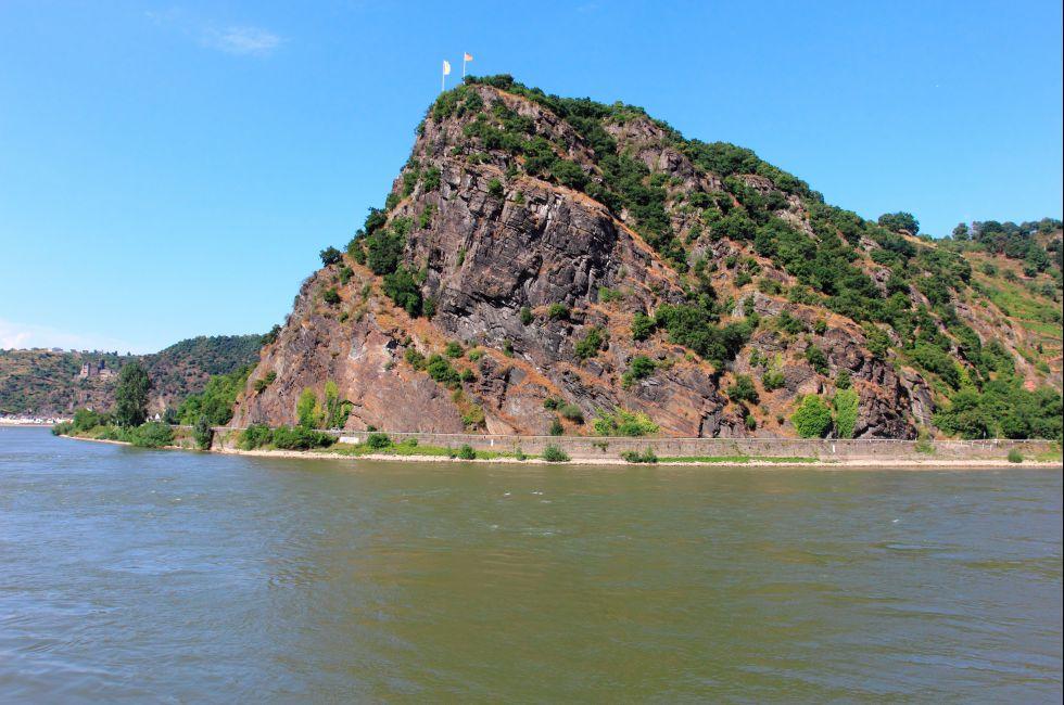 Rock hill near st. goarshausen 120 m above the waterline. Photo taken on: August 03rd, 2013 